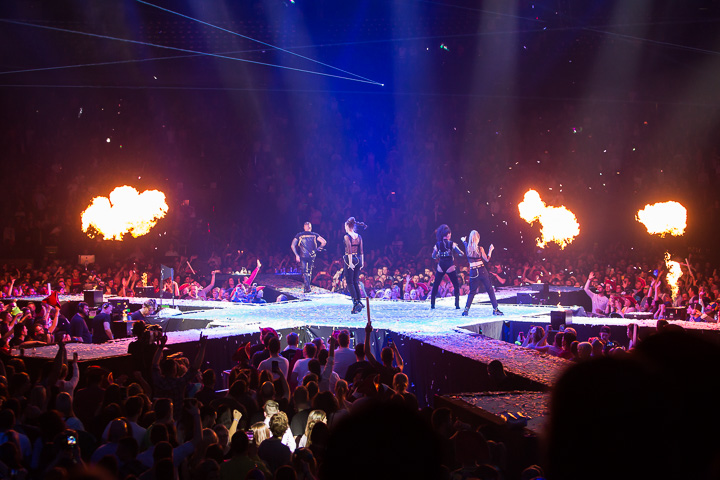 MNM Back to the 90's & 00's @ Sportpaleis, picture 63, photographed by Marc Verdonck - FrontView Magazine
