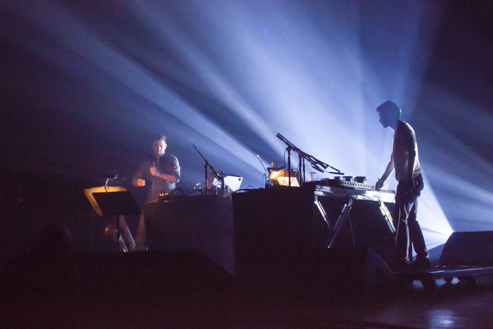 BRDCST @ AB Brussel, picture 3, photographed by Hilde  Hermans - FrontView Magazine