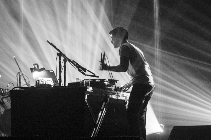 BRDCST @ AB Brussel, picture 21, photographed by Hilde  Hermans - FrontView Magazine