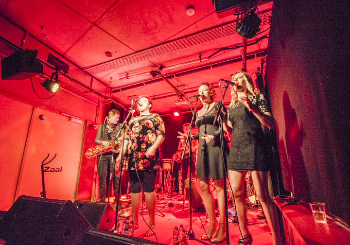 Cool presents Hannah Williams & The Affirmations @ Depot Leuven, picture 3, photographed by Hilde  Hermans - FrontView Magazine