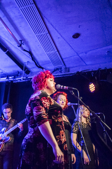 Cool presents Hannah Williams & The Affirmations @ Depot Leuven, picture 13, photographed by Hilde  Hermans - FrontView Magazine