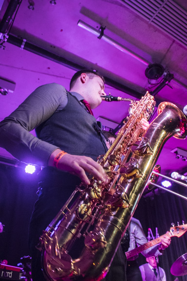 Cool presents Hannah Williams & The Affirmations @ Depot Leuven, picture 19, photographed by Hilde  Hermans - FrontView Magazine