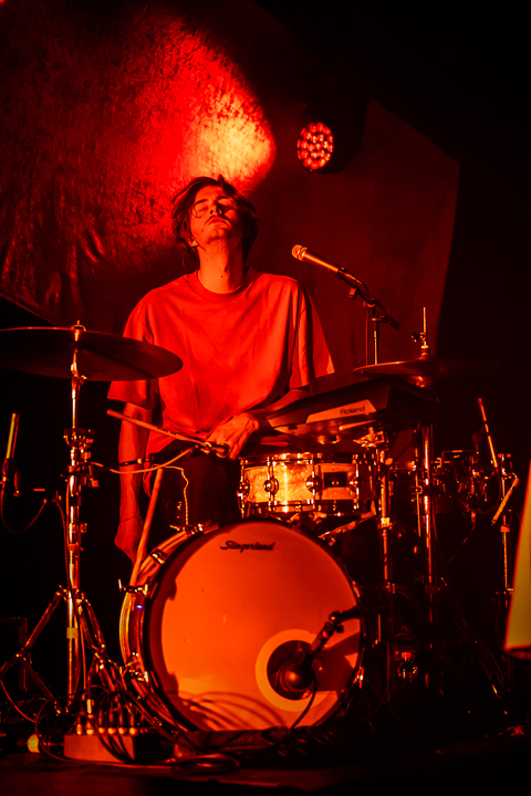 Jaguar Jaguar @ Cactus Muziekcentrum Brugge, picture 2, photographed by Chris Lippens - FrontView Magazine