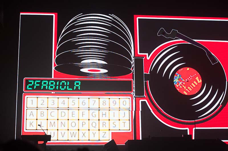 I love the 90's @ 2 fabiola, foto 1, foto's door Gert Daemen - FrontView Magazine