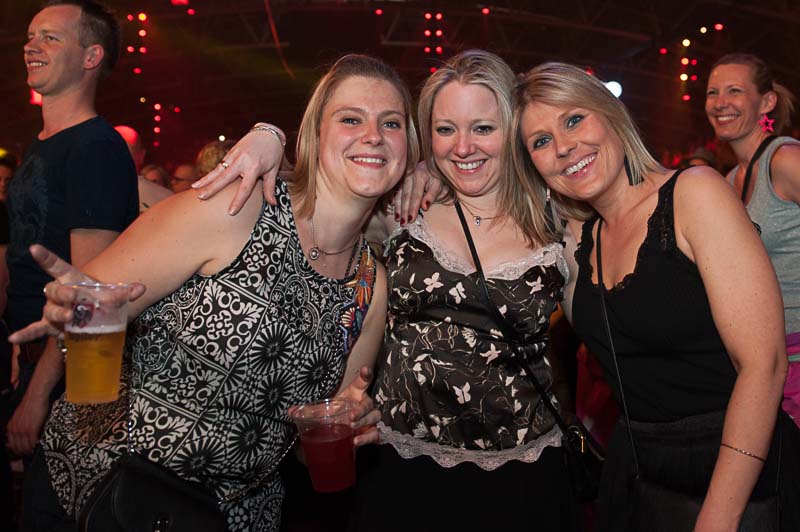 Sfeerbeelden @ I love the 90's, foto 34, foto's door Gert Daemen - FrontView Magazine