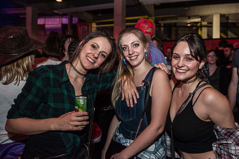 Sfeerbeelden @ I love the 90's, foto 56, foto's door Gert Daemen - FrontView Magazine
