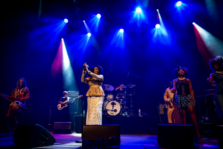 Oumou Sangare @ De Roma, picture 16, photographed by Myra Segers - FrontView Magazine