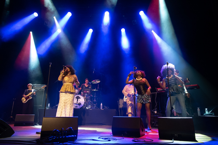 Oumou Sangare @ De Roma, picture 19, photographed by Myra Segers - FrontView Magazine