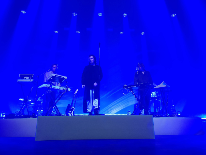 Bazart @ Ancienne Belgique, picture 1, photographed by Pascal Liagre - FrontView Magazine