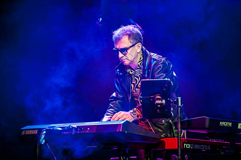 A Tribute to The Rolling Stones @ Wetlands, picture 2, photographed by Gert Daemen - FrontView Magazine