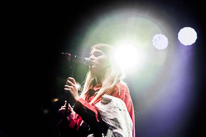 Emma Bale @ arendonk zingt en swingt, picture 10, photographed by Gert Daemen - FrontView Magazine