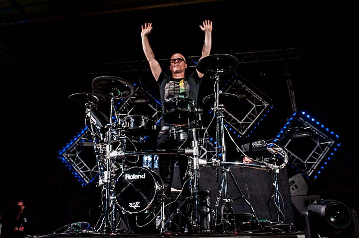 Michael Schack @ Arendonk zingt en swingt, picture 1, photographed by Gert Daemen - FrontView Magazine
