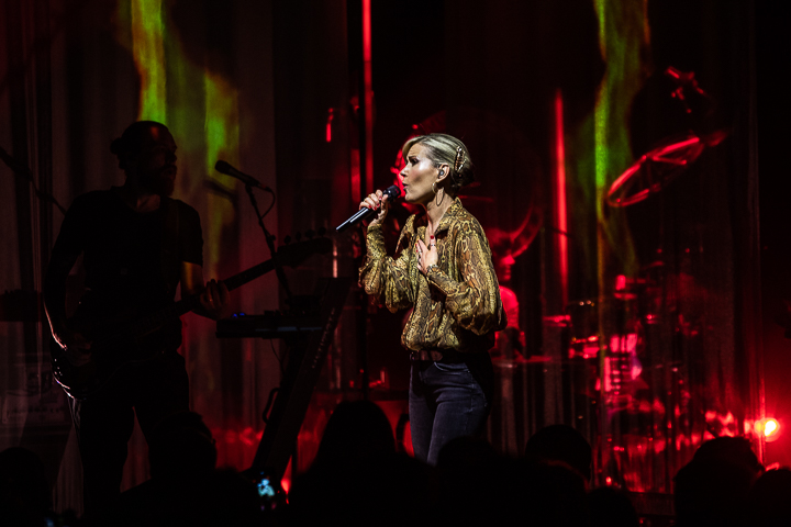 Dido @ Cirque Royal, picture 7, photographed by Raf Degeest - FrontView Magazine