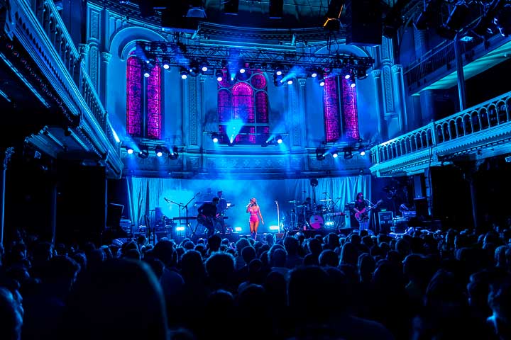 Maren Morris Paradiso Amsterdam, foto 16, foto's door Kris Saelen - FrontView Magazine