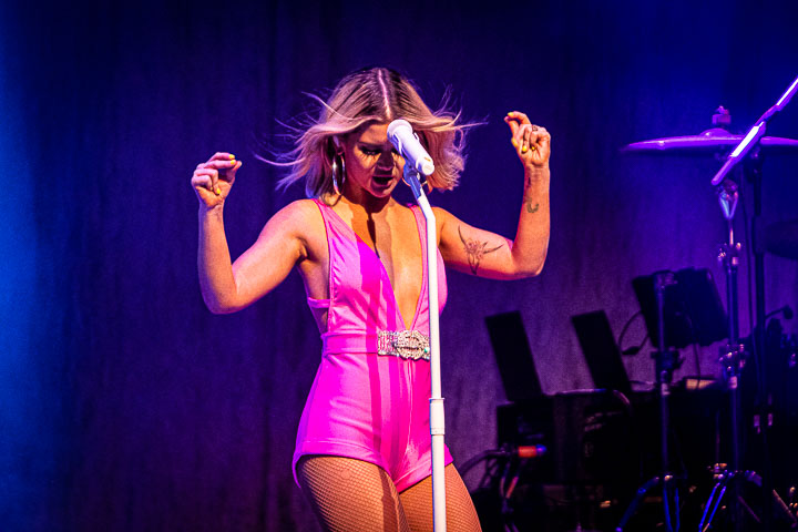 Maren Morris Paradiso Amsterdam, foto 28, foto's door Kris Saelen - FrontView Magazine