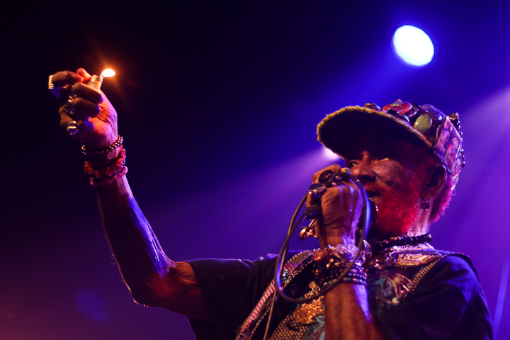 Lee 'Scratch' Perry + Mad Professor @ 013, picture 9, photographed by Bianca van Barneveld - FrontView Magazine