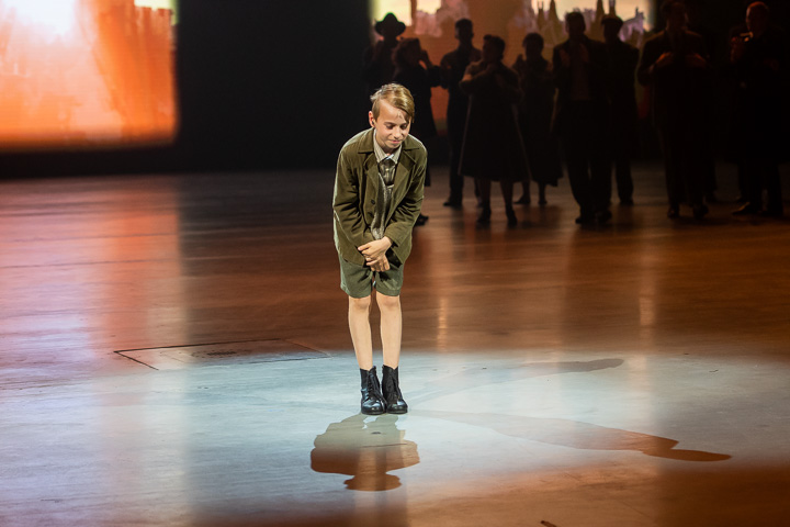 Gouden plaat voor componisten 40-45 @ Studio 100 Pop-Up Theater, picture 3, photographed by Goele Bormans - FrontView Magazine