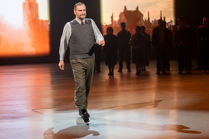 Gouden plaat voor componisten 40-45 @ Studio 100 Pop-Up Theater, picture 8, photographed by Goele Bormans - FrontView Magazine