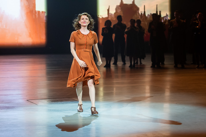 Gouden plaat voor componisten 40-45 @ Studio 100 Pop-Up Theater, picture 12, photographed by Goele Bormans - FrontView Magazine