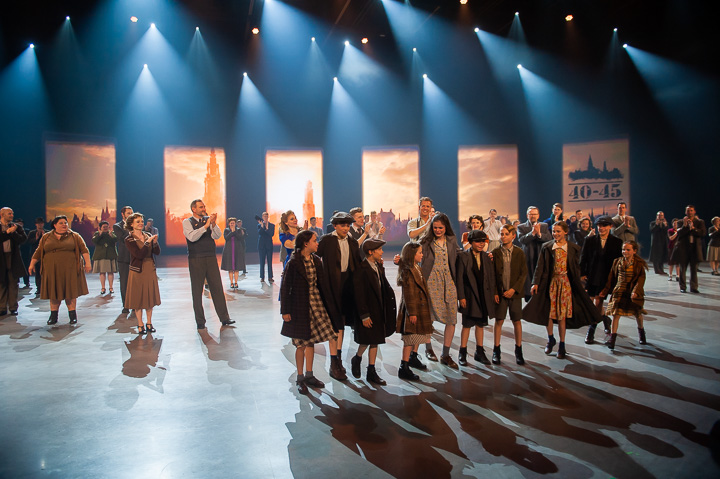 Gouden plaat voor componisten 40-45 @ Studio 100 Pop-Up Theater, picture 28, photographed by Goele Bormans - FrontView Magazine