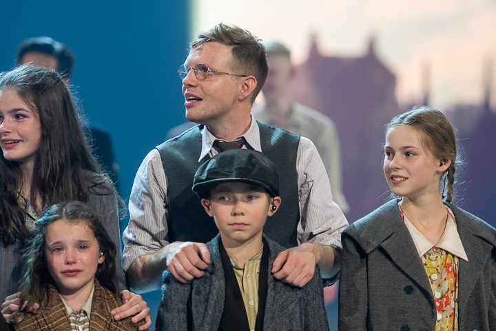 Gouden plaat voor componisten 40-45 @ Studio 100 Pop-Up Theater, picture 35, photographed by Goele Bormans - FrontView Magazine