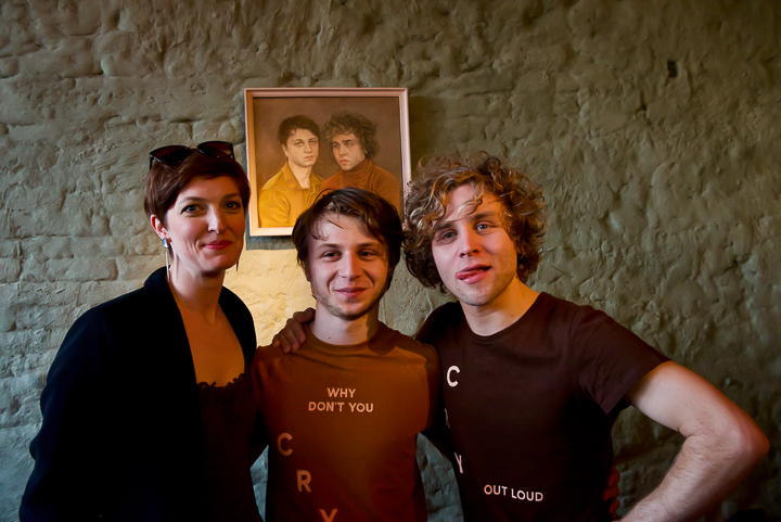 'Cry For Me' Original Painting @ Compact Disk Dummies, foto 8, foto's door Bart Baevegems - FrontView Magazine