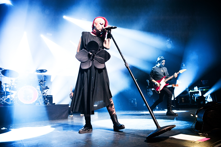 Garbage @ Ancienne Belgique, picture 6, photographed by Magali Decamps - FrontView Magazine