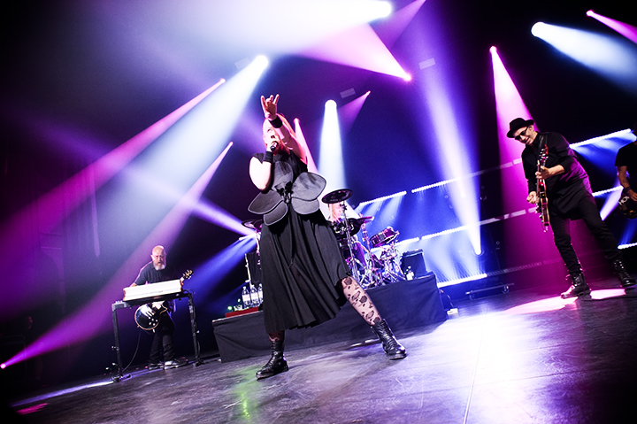 Garbage @ Ancienne Belgique, picture 7, photographed by Magali Decamps - FrontView Magazine