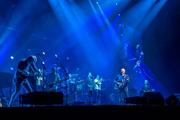 Mark Knopfler @ Sportpaleis, picture 15, photographed by Erwin Evrard - FrontView Magazine