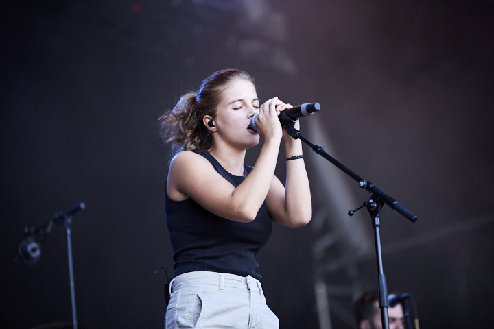 Ine @ Genk On Stage 2019, picture 3, photographed by FrontView Magazine