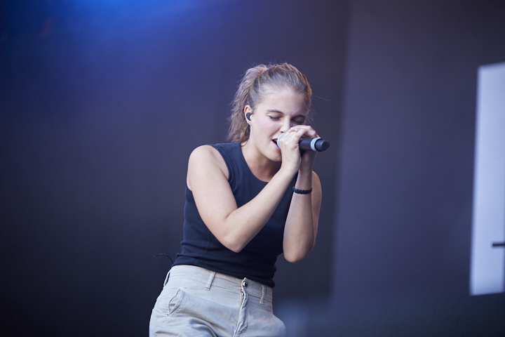 Ine @ Genk On Stage 2019, picture 12, photographed by FrontView Magazine