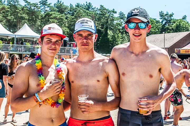 Sunrise (Zaterdag) @ Lilse Bergen, foto 33, foto's door Gert Daemen - FrontView Magazine