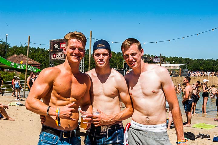 Sunrise (Zaterdag) @ Lilse Bergen, foto 34, foto's door Gert Daemen - FrontView Magazine