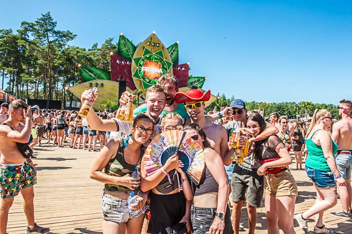 Sunrise (Zaterdag) @ Lilse Bergen, foto 73, foto's door Gert Daemen - FrontView Magazine