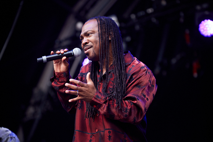 Al McKay’s EARTH, WIND & FIRE Experience @ Genk On Stage 2019, picture 10, photographed by FrontView Magazine