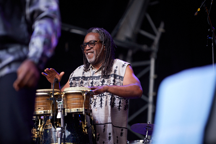 Al McKay’s EARTH, WIND & FIRE Experience @ Genk On Stage 2019, picture 11, photographed by FrontView Magazine