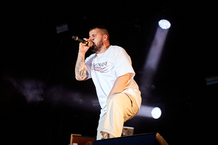 Zwangere Guy @ Genk On Stage 2019, picture 2, photographed by FrontView Magazine