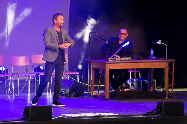 Adriaan van den hoof @ OLT Rivierenhof, picture 8, photographed by Marc Verdonck - FrontView Magazine