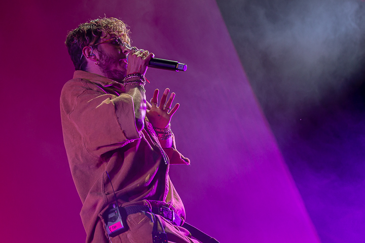 Oscar and The Wolf @ Cactus Festival, picture 12, photographed by Chris Lippens - FrontView Magazine