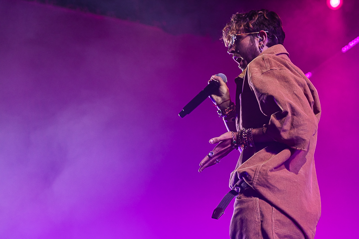 Oscar and The Wolf @ Cactus Festival, picture 13, photographed by Chris Lippens - FrontView Magazine