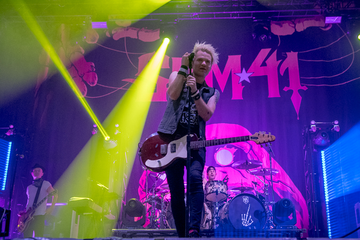 Sum 41 @ Jera On Air, foto 5, foto's door Erwin Evrard - FrontView Magazine