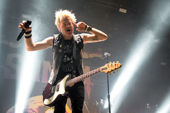 Sum 41 @ Jera On Air, foto 8, foto's door Erwin Evrard - FrontView Magazine