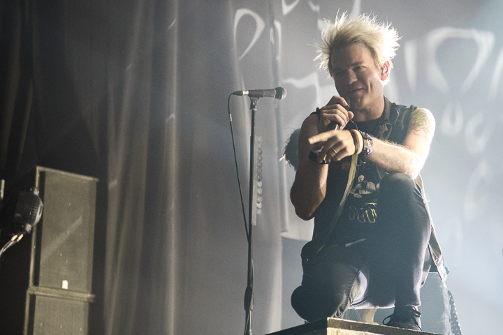 Sum 41 @ Jera On Air, foto 13, foto's door Erwin Evrard - FrontView Magazine
