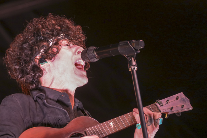 LP - Heart to Mouth Tour @ Olt Rivierenhof Deurne, picture 11, photographed by Hilde  Hermans - FrontView Magazine