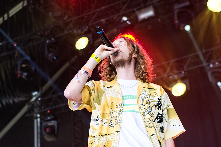 Venlo @ Dour Festival 2019, picture 3, photographed by Magali Decamps - FrontView Magazine