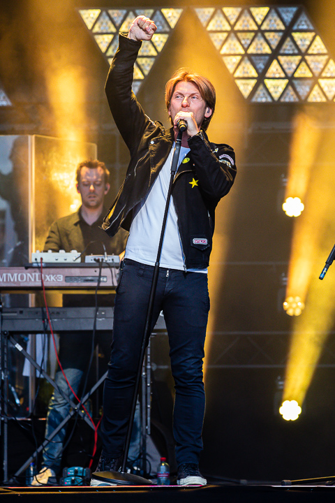 Vlaanderen Boven Band @ Vlaanderen Feest - Antwerpen, foto 2, foto's door Dimitri Vanlommel - FrontView Magazine