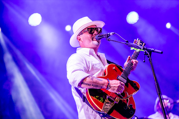 Fun Lovin' Criminals @ Beleuvenissen, picture 9, photographed by Kurt Jacobs - FrontView Magazine