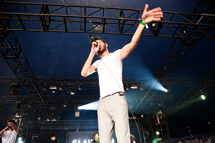 Glauque @ Dour Festival 2019, picture 2, photographed by Magali Decamps - FrontView Magazine