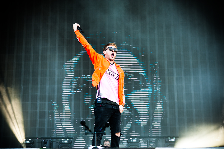 Vald @ Dour Festival 2019, picture 4, photographed by Magali Decamps - FrontView Magazine