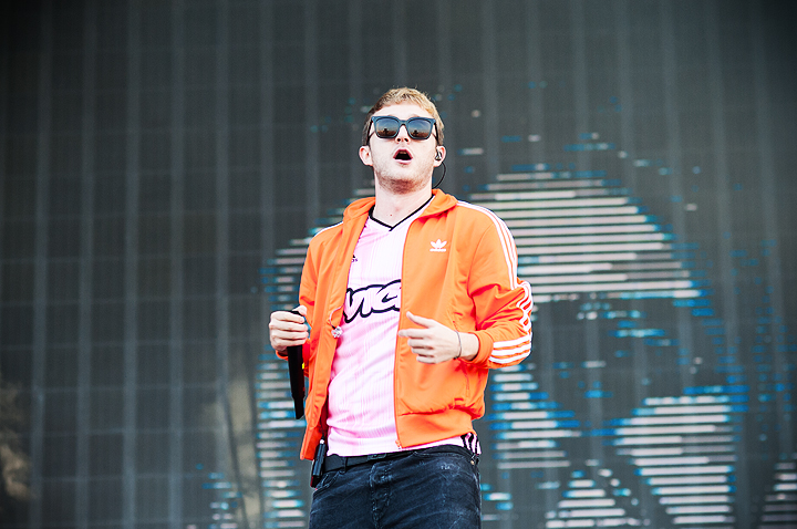 Vald @ Dour Festival 2019, picture 5, photographed by Magali Decamps - FrontView Magazine